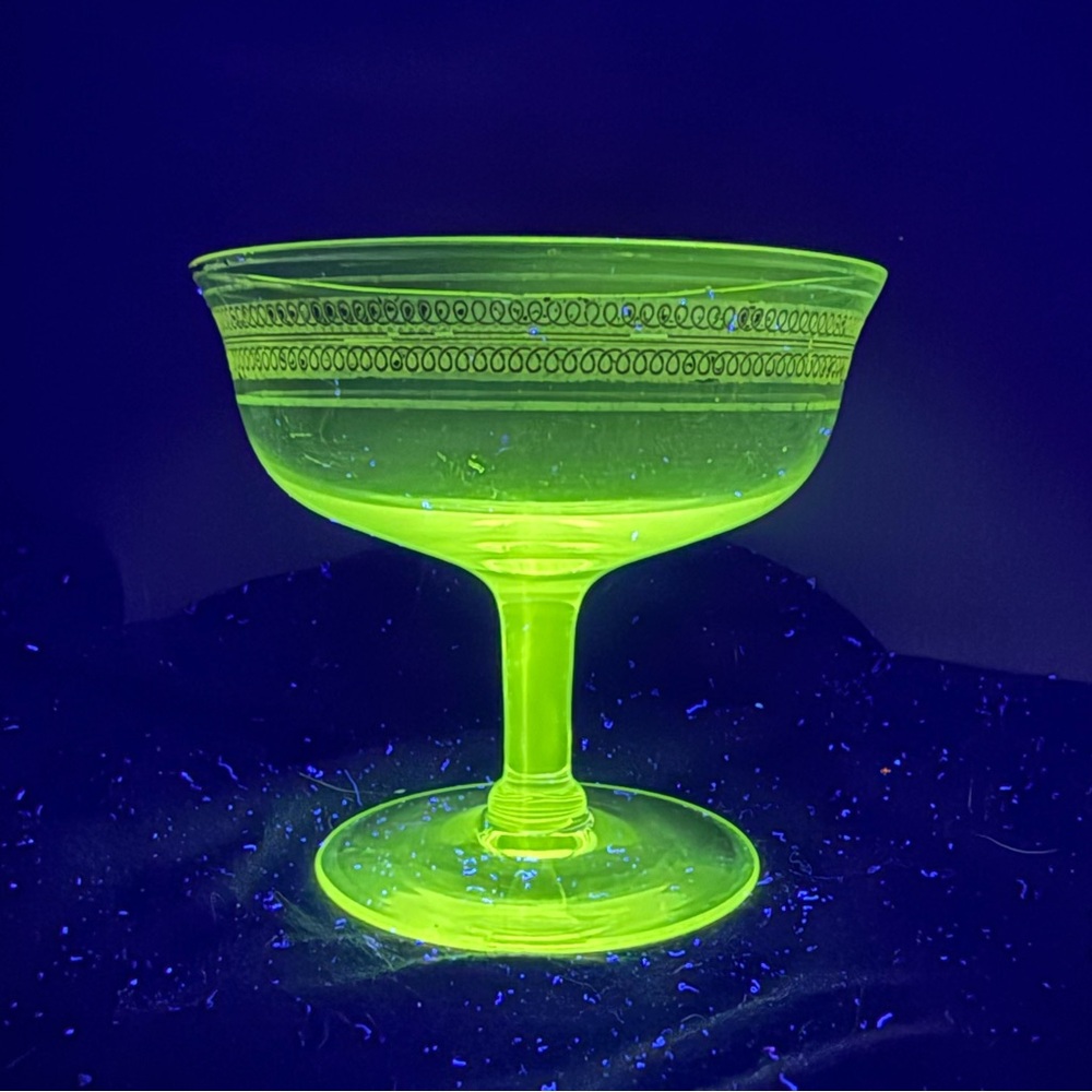 Vintage UV Reactive Elegant Champagne Gold Etched Depression Glass